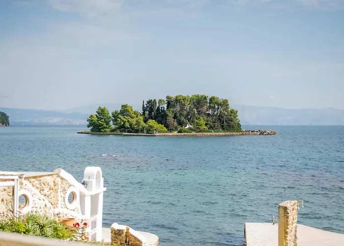Pontikonisi Hotel & Suites-Adults Only