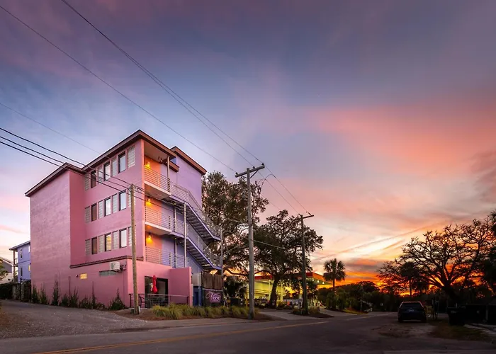 Boutique Vera Hotel In The Heart Of Folly Beach