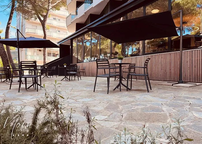 Hotel Noir - Free Brunch & Breakfast Until 13-00 - Vicinissimi A Mirabilandia