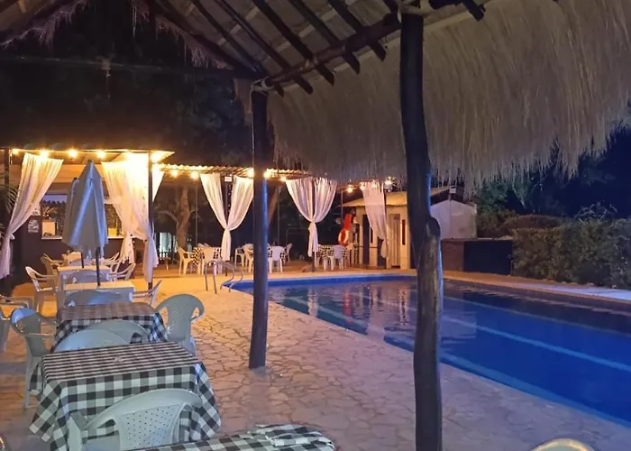 hosteria y camping piedras verdes