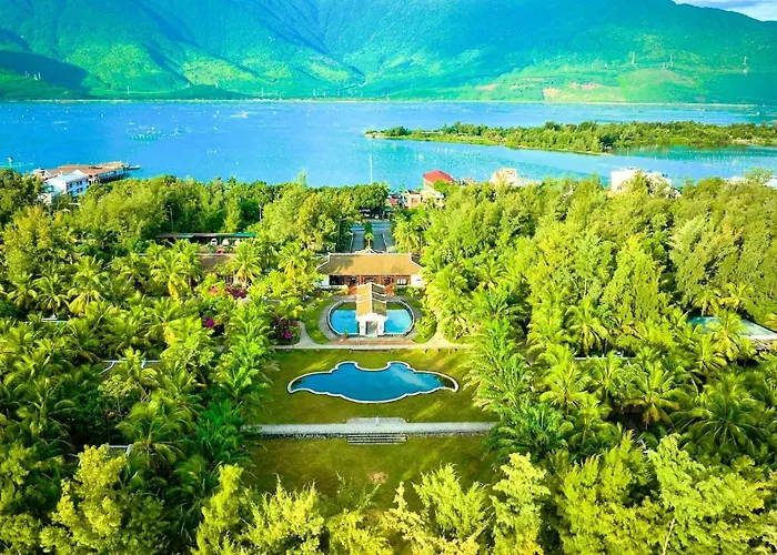 Lang Co Beach Resort
