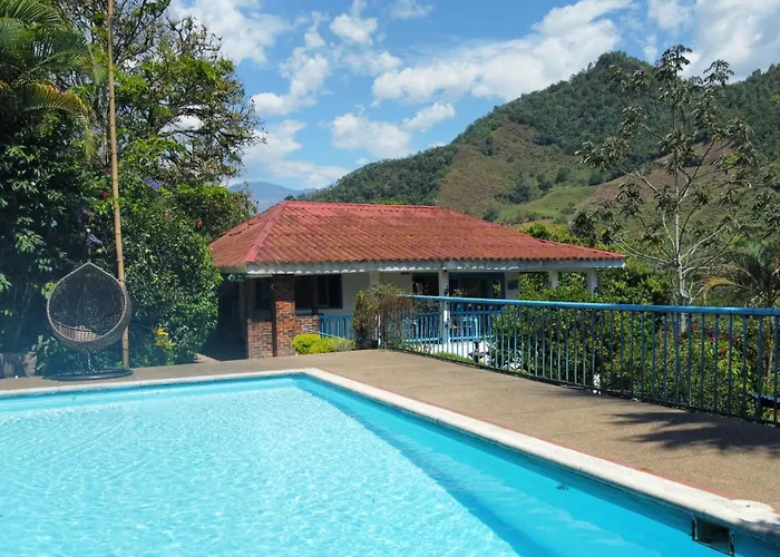 Eco Hostel y Cabañas Duck House