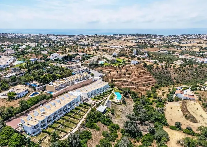 Villa Maria, 3Bd & Pool & Garden & Bbq