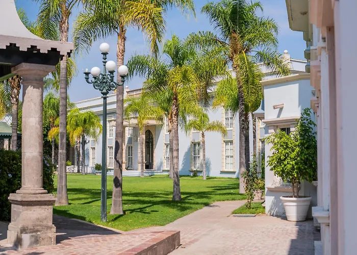 Hotel Alameda Grand