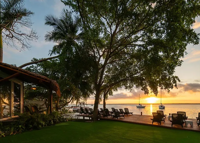 Casa Aakal Lagoon Front