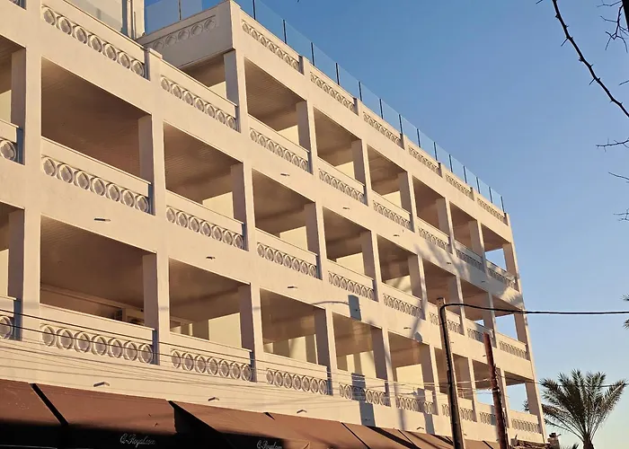 Hotel Q-Royal