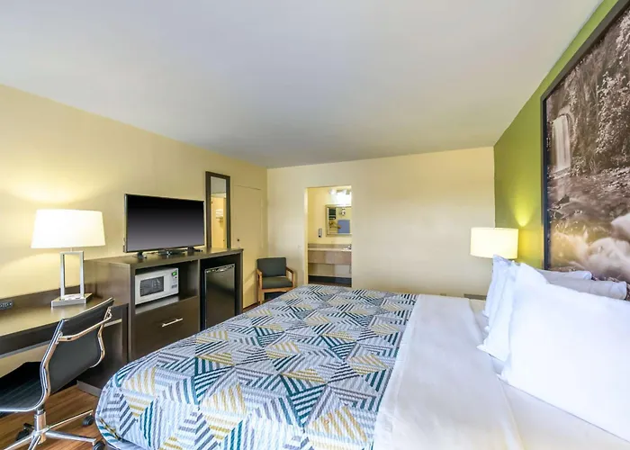Motel 6 Forsyth, Ga Tift College