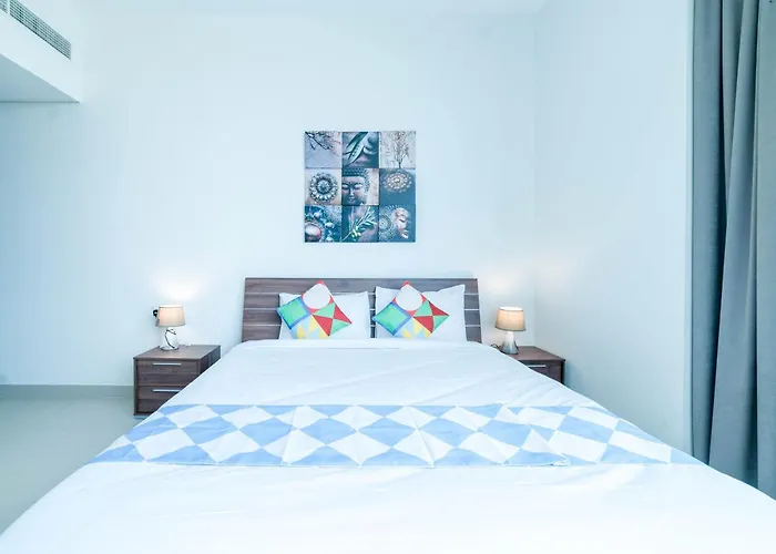 Oyo 589 Najma Tower, Two Bedrooms Apartments, Sports City