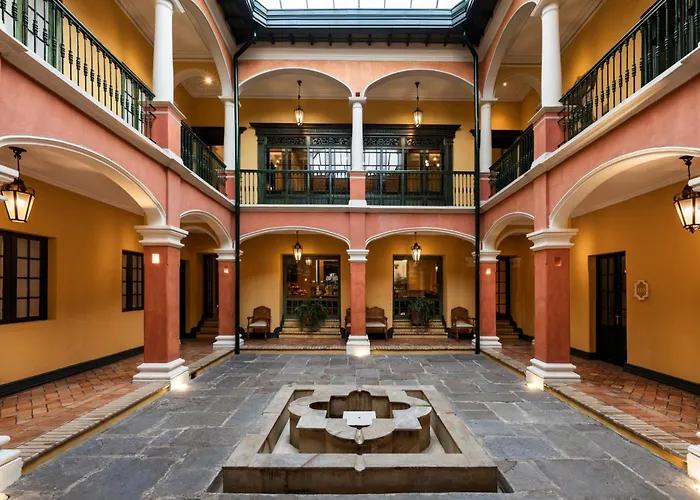Hotel De La Opera