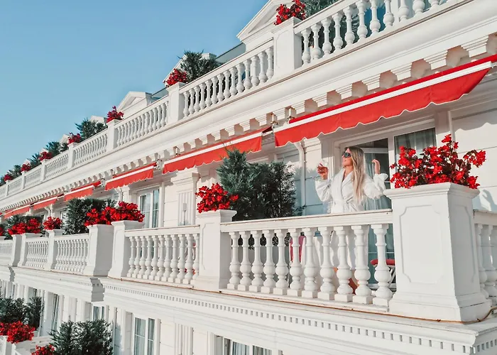 Flower Hotels&Resorts