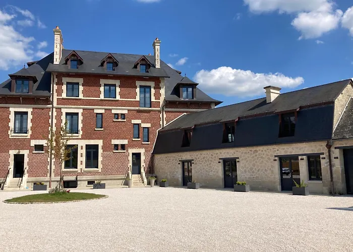 Domaine du lion rouge Piscine et Spa
