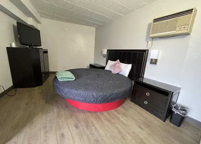 Towson East Motel