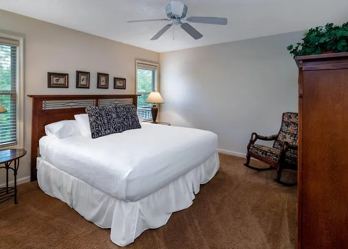 Los Lagos At Hot Springs Village A Ramada By Wyndham