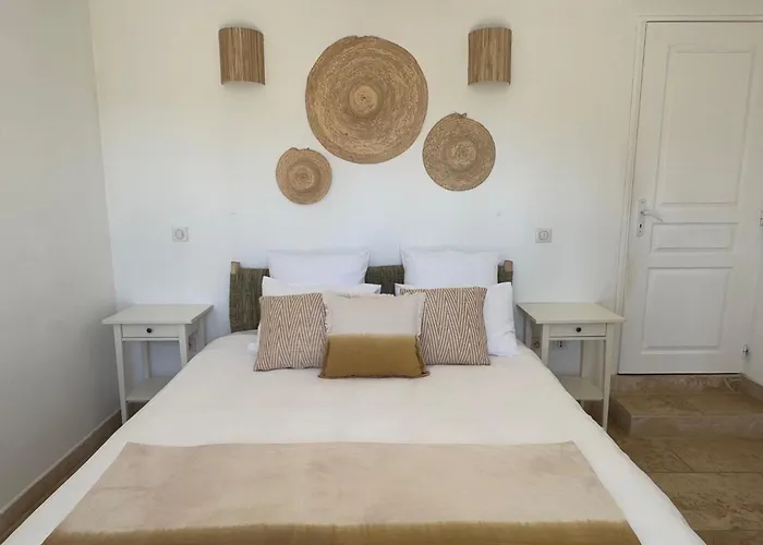 Le Mas de Garrigon - Boutique Hôtel&Spa Roussillon en Isere