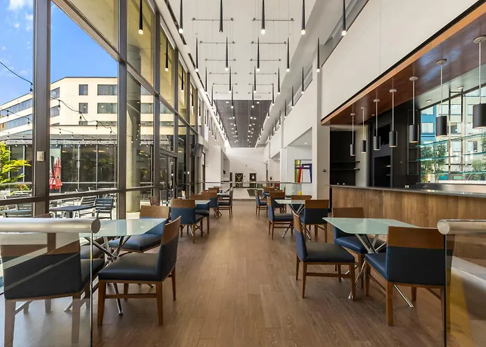 The Armon Stamford Hotel & Conference Center