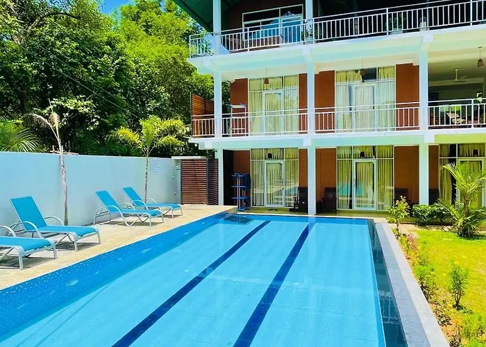 Hotel Sigiriya Rock Hide