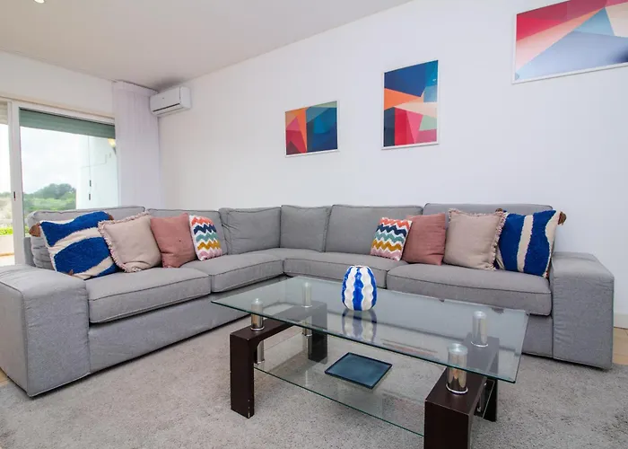 Villa Maria, 3Bd & Pool & Garden & Bbq