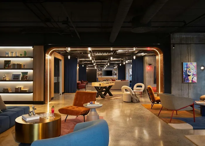 Moxy Montreal Downtown
