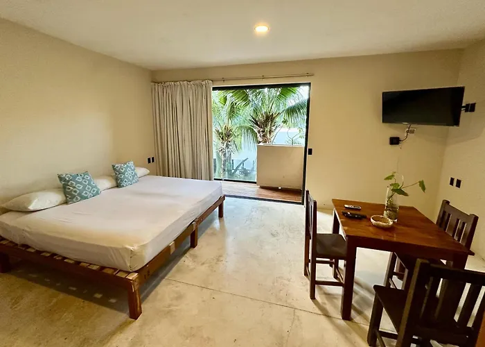 Moonshine Tulum Hotel & Hostel