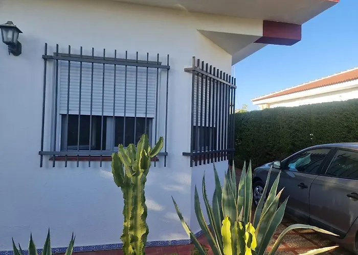 Villa with pool in Matalascañas- Huelva
