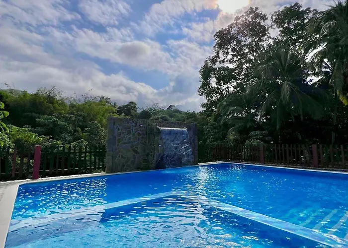 Arca Tayrona Restaurant & Hostal