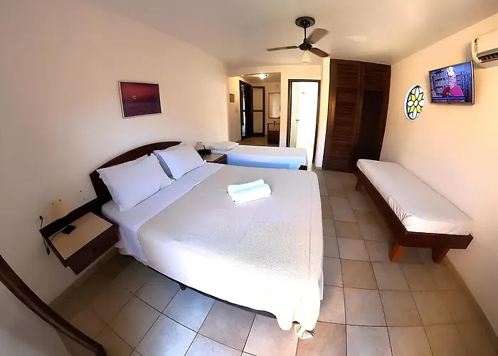 Pousada Casa Amarela Ilhabela