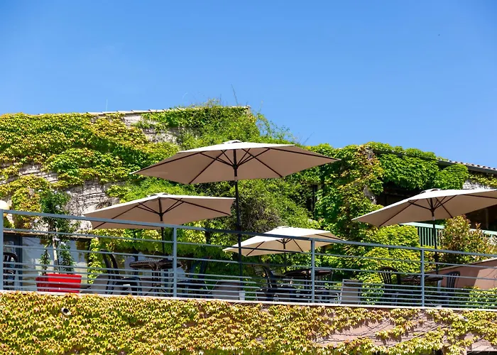 Hôtel&Résidence Lou Paradou Gréoux Les Bains
