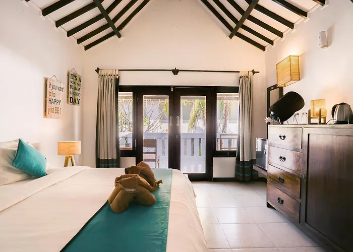 Tir Na Nog Beachfront Resort Gili Trawangan