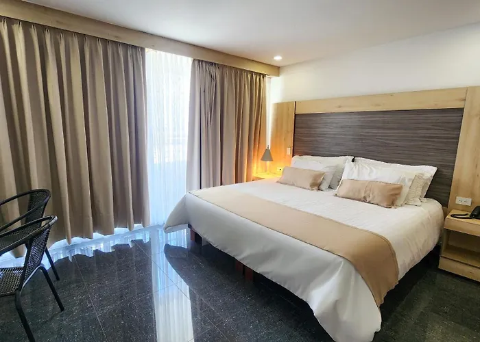 Be Suites Hotel Cali