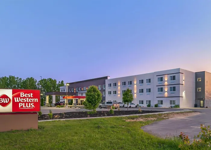 Best Western Plus Wayland Hotel