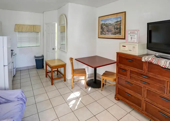 Richard'S Motel Extended Stay