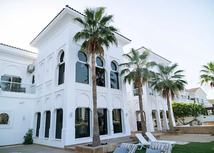 Luxury Palm Villa With Direct Private Beach Access