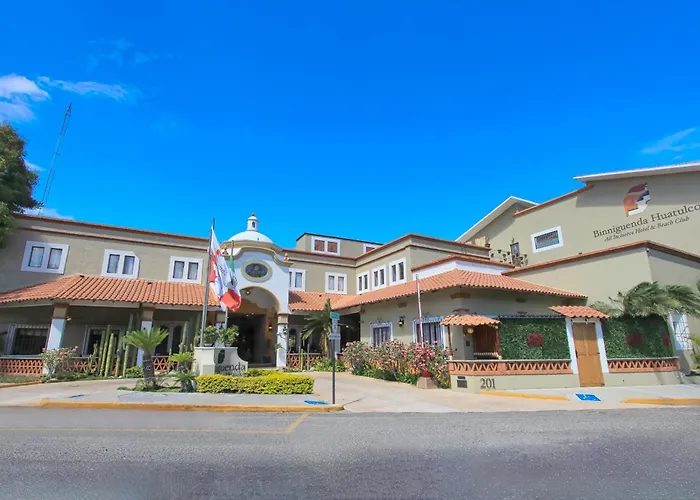 Binniguenda Huatulco&Beach Club