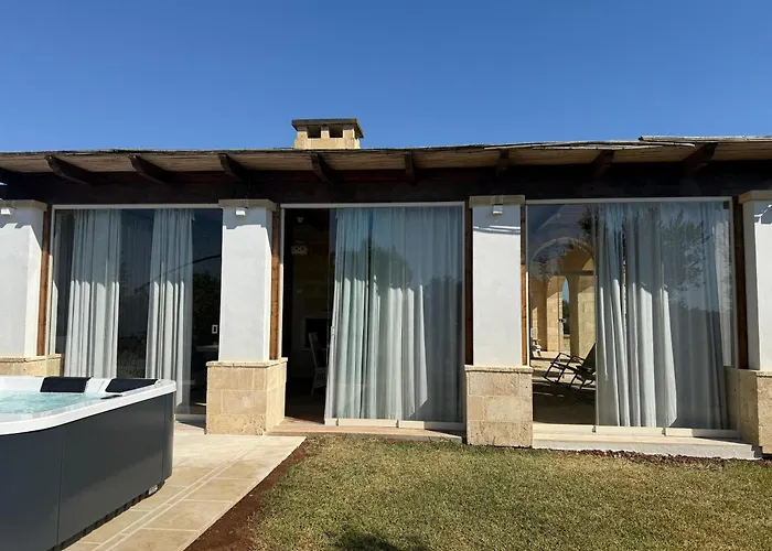 Villa Mary con idromassaggio e accesso in piscina