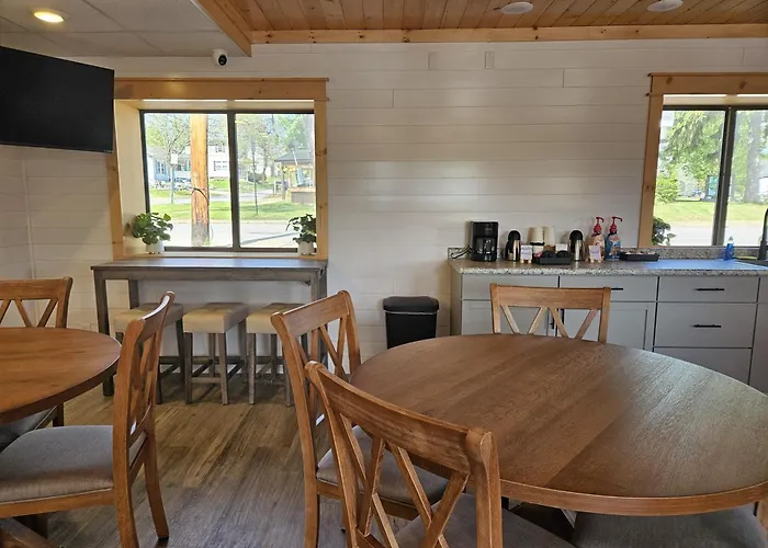 Otter Creek Inn