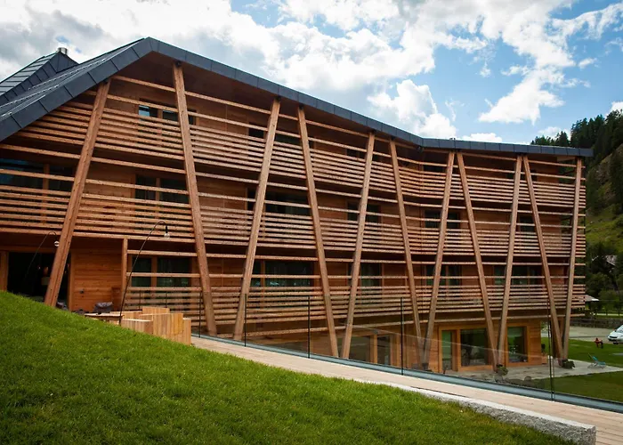 Au Charmant Petit Lac - Ecohotel Parc & Spa