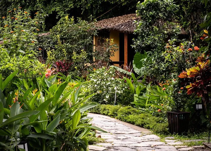 Trang An Ecolodge