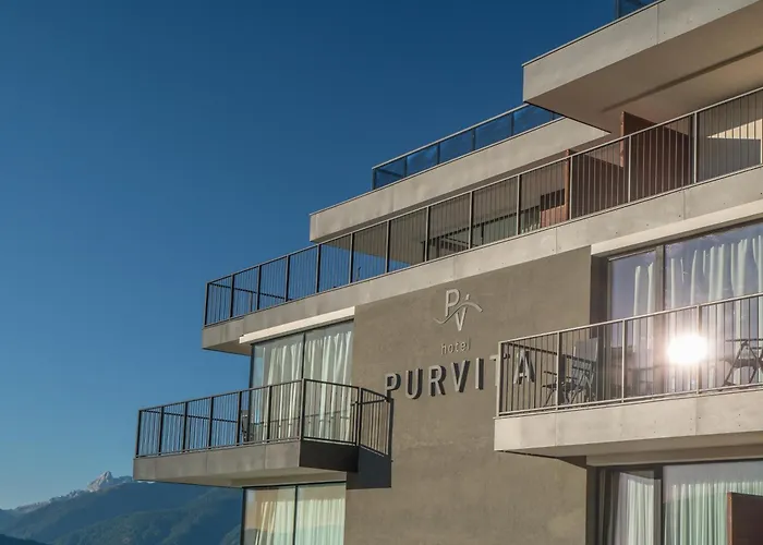 Hotel con piscina a Maranza
