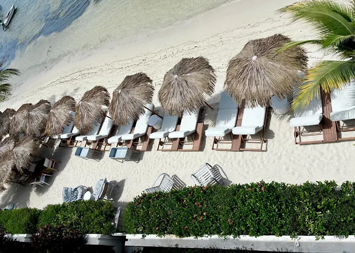 Les Ondines Sur La Plage