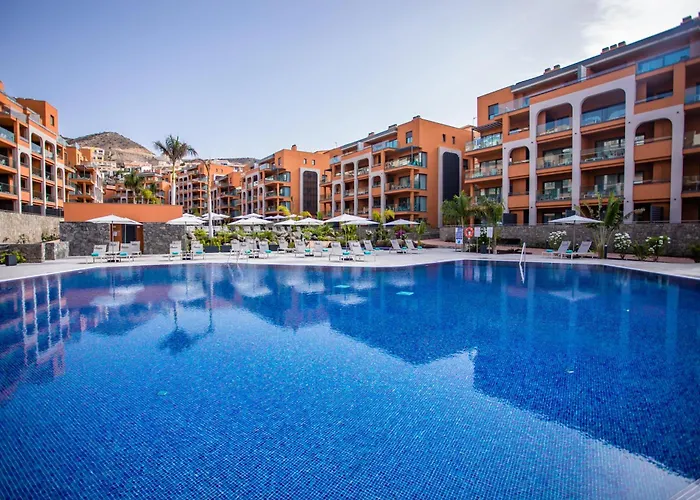 Villas con piscina privada en La Playa de Arguineguín