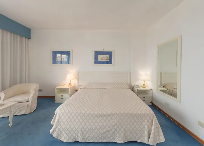 Hotel Numana Palace