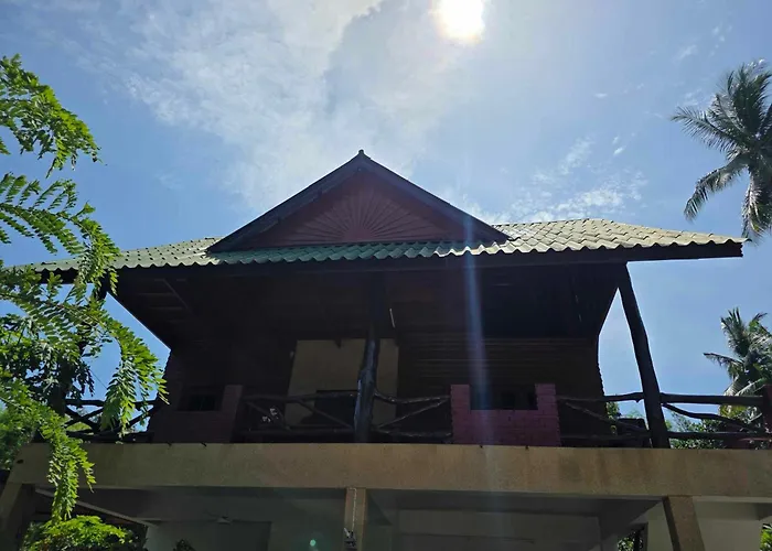 Dewshore Resort