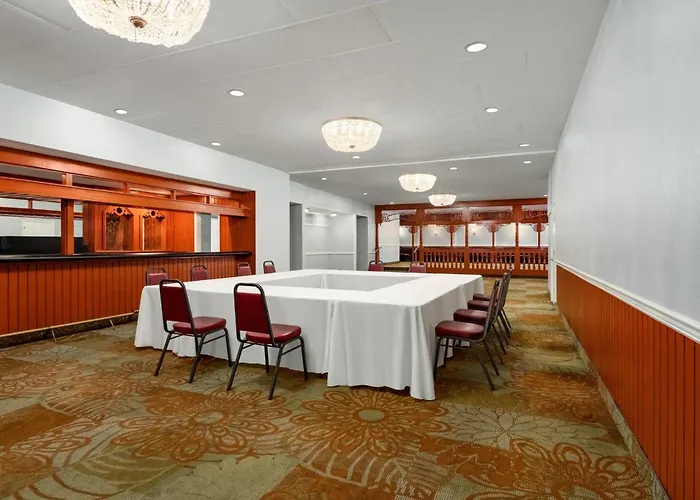 Baymont By Wyndham Salem Roanoke Area