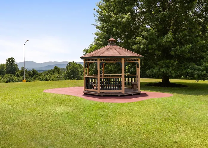 Baymont By Wyndham Salem Roanoke Area