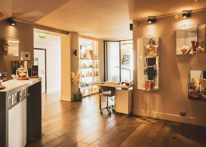 Les Lodges Sainte-Victoire Hotel & Spa Le Tholonet