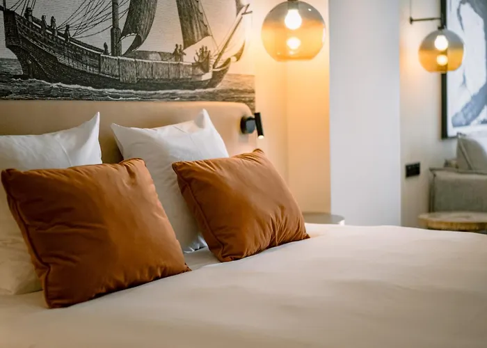 Urban Style Hotel Laperouse