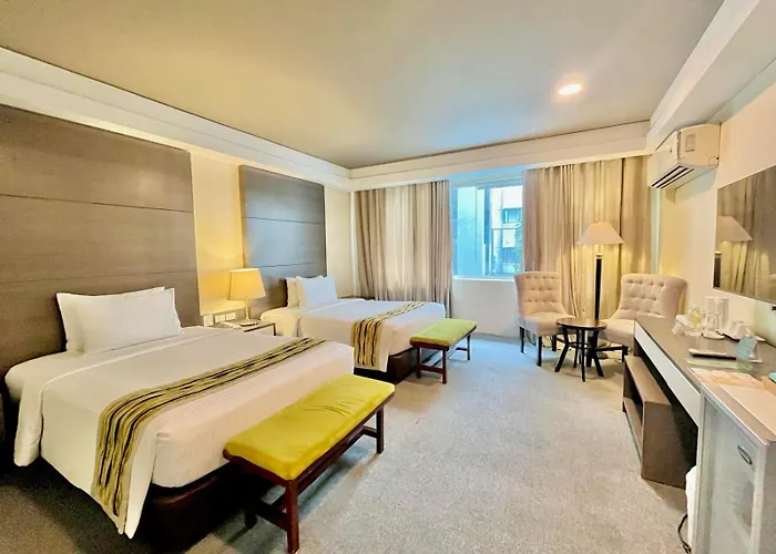 88 Courtyard Hotel Pasay