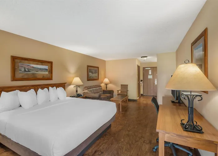 Billings Hotels With Pool