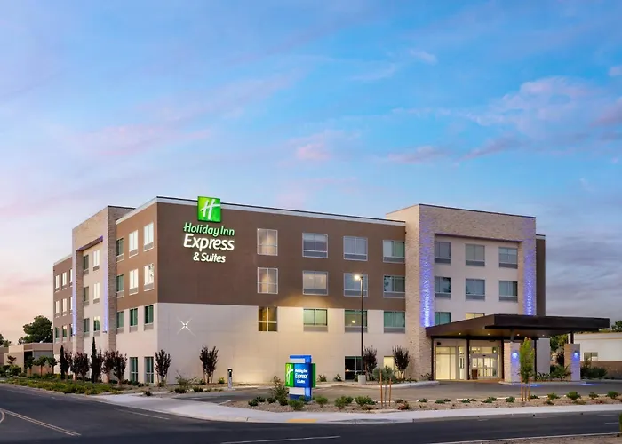 Holiday Inn Express & Suites Fresno Airport By Ihg