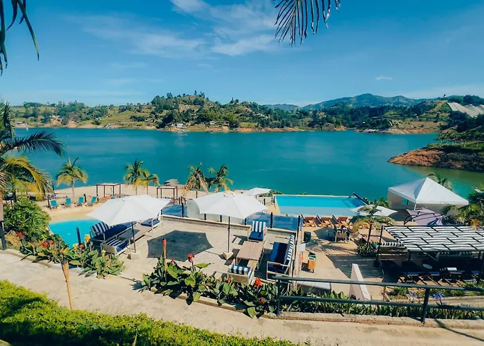 Viajero Guatapé Hostel&Lake Club